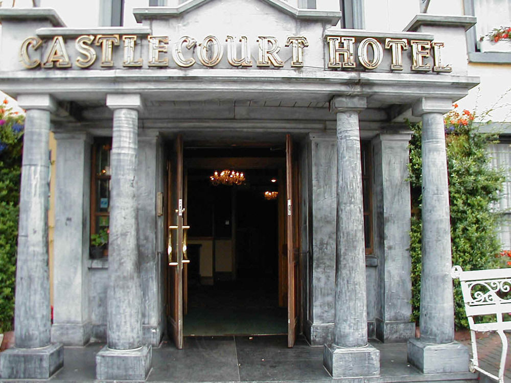 Castlecourt Hotel, Spa & Leisure Westport Logo gambar
